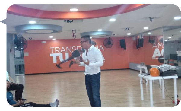 Carlos Sánchez Ortiz, conferencista para eventos corporativos sobre Ciencia y Experiencia